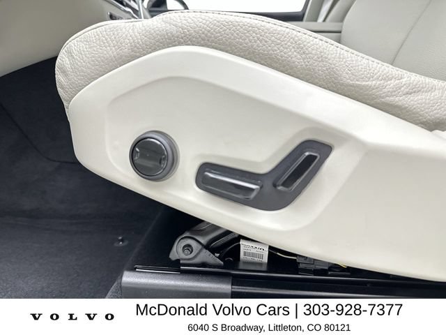 Certified 2025 Volvo XC60 T8 Plus w/ Protection Package Premier AWD/4WD image 12
