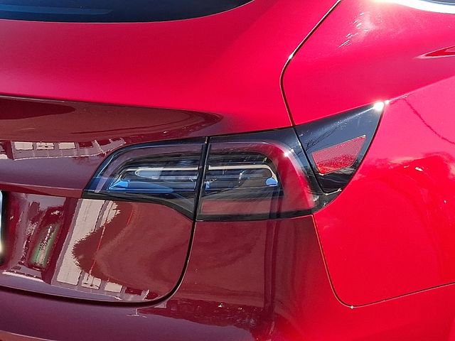 Used 2018 Tesla Model 3 Long Range image 12