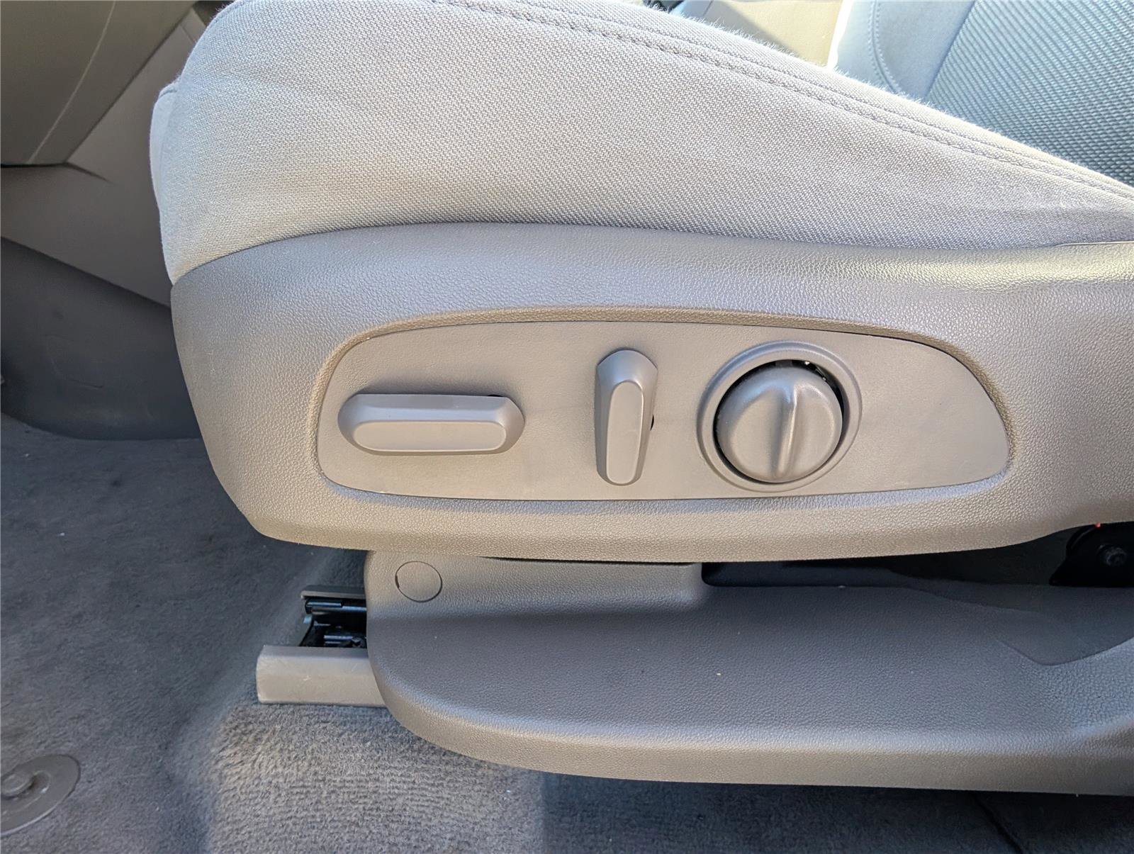 Used 2021 Chevrolet Traverse LT image 21