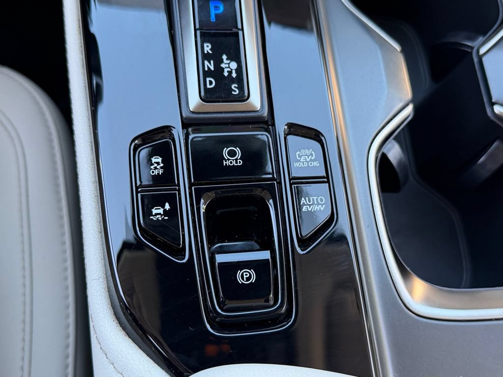 Certified 2025 Lexus NX 450h+ AWD w/ Accessory Package (2T) image 30