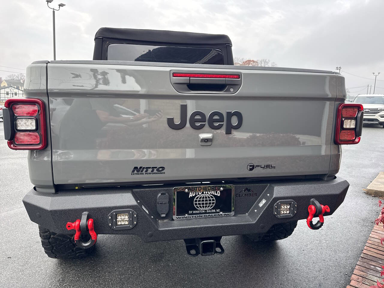 Used 2021 Jeep Gladiator Sport image 13