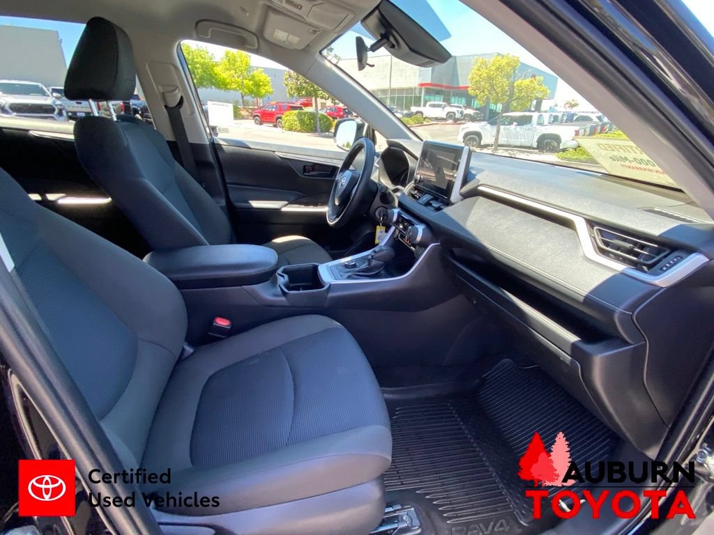 Certified 2024 Toyota RAV4 LE AWD/4WD image 15