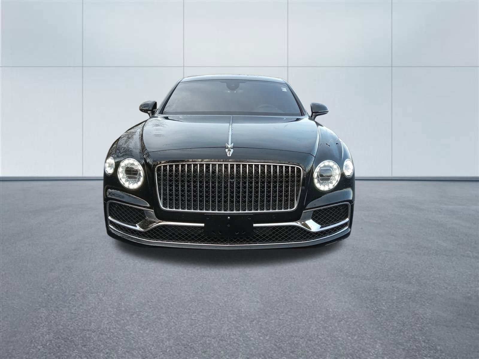 Used 2023 Bentley Flying Spur Plug-In Hybrid image 5