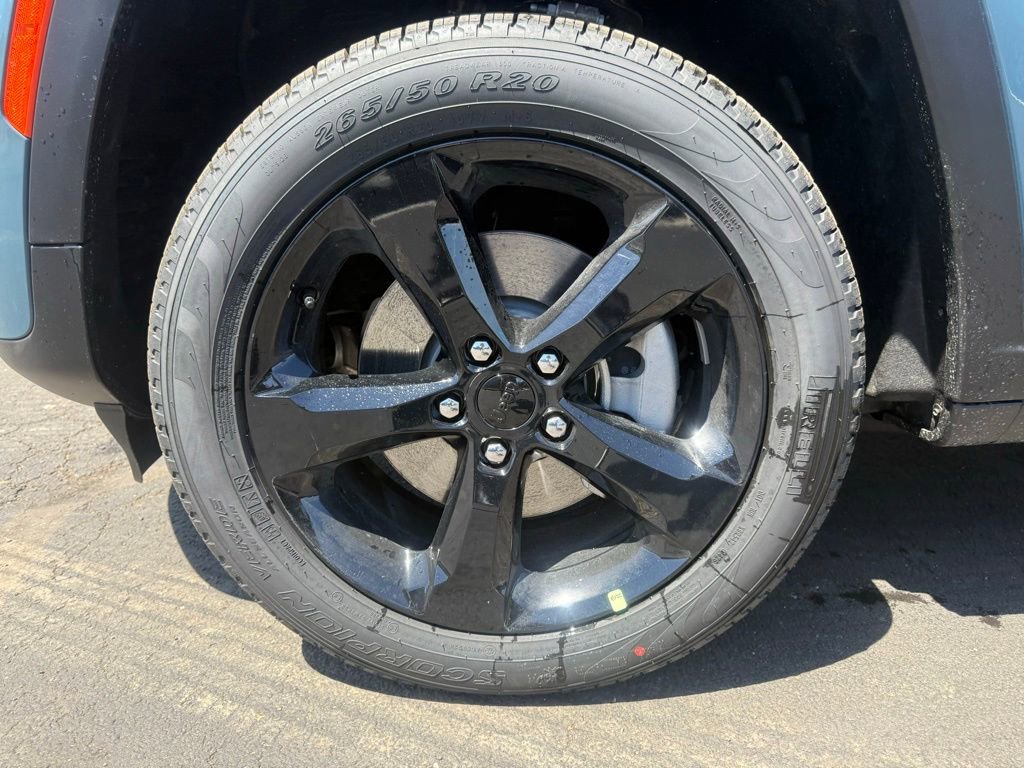 New 2026 Jeep Grand Cherokee L Limited AWD/4WD image 9