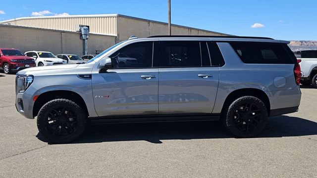 Used 2023 GMC Yukon XL AT4 w/ AT4 Premium Package AWD/4WD image 6