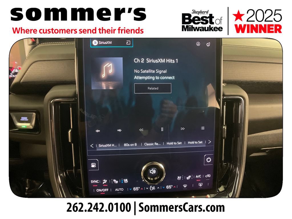 Used 2025 GMC Yukon XL AT4 Ultimate w/ LPO, Floor Liner Package AWD/4WD image 15