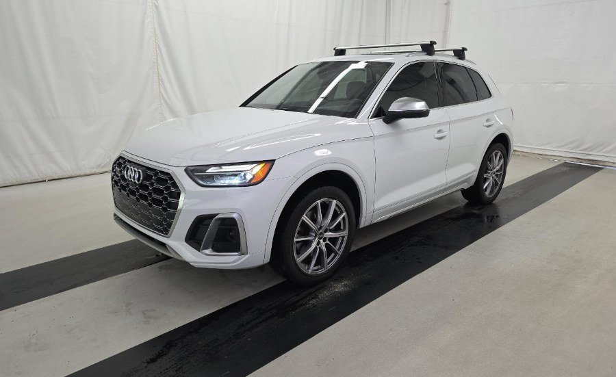 Used 2022 Audi SQ5 Premium Plus w/ Premium Plus Package image 3