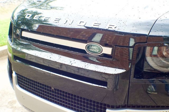Used 2025 Land Rover Defender 110 S AWD/4WD image 13