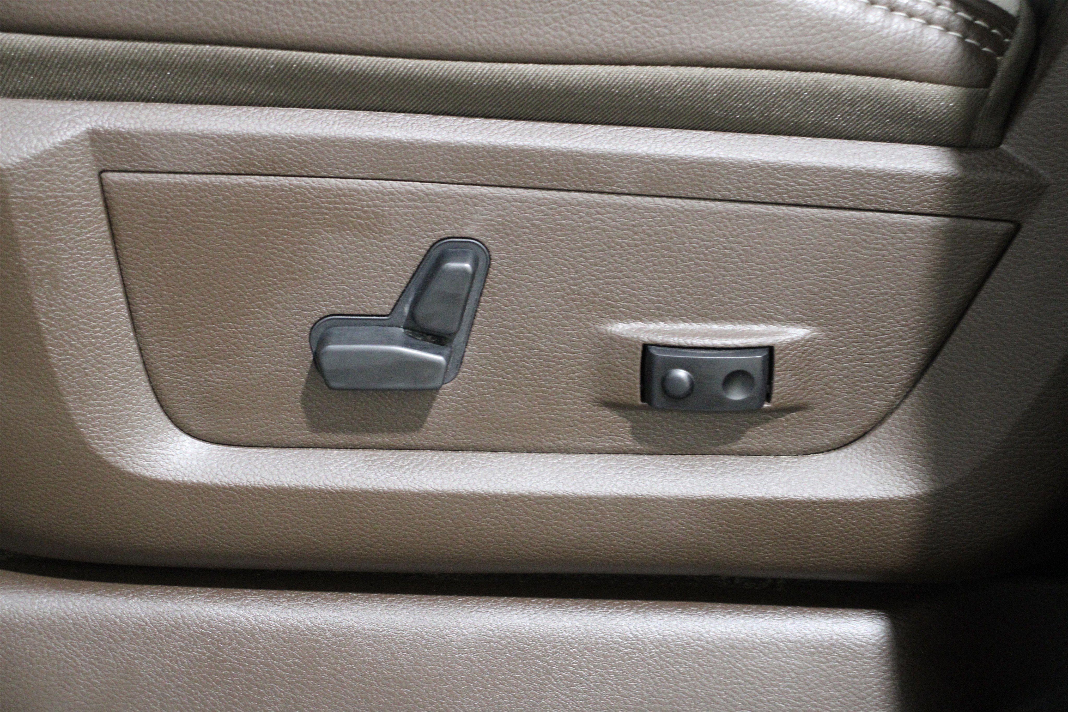 New 2025 RAM 2500 Laramie image 5