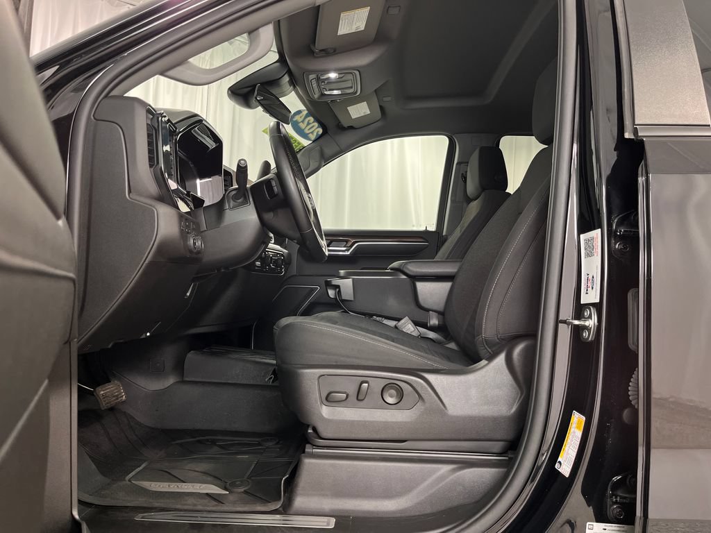 Used 2024 Chevrolet Silverado 1500 LT w/ Protection Package AWD/4WD image 13