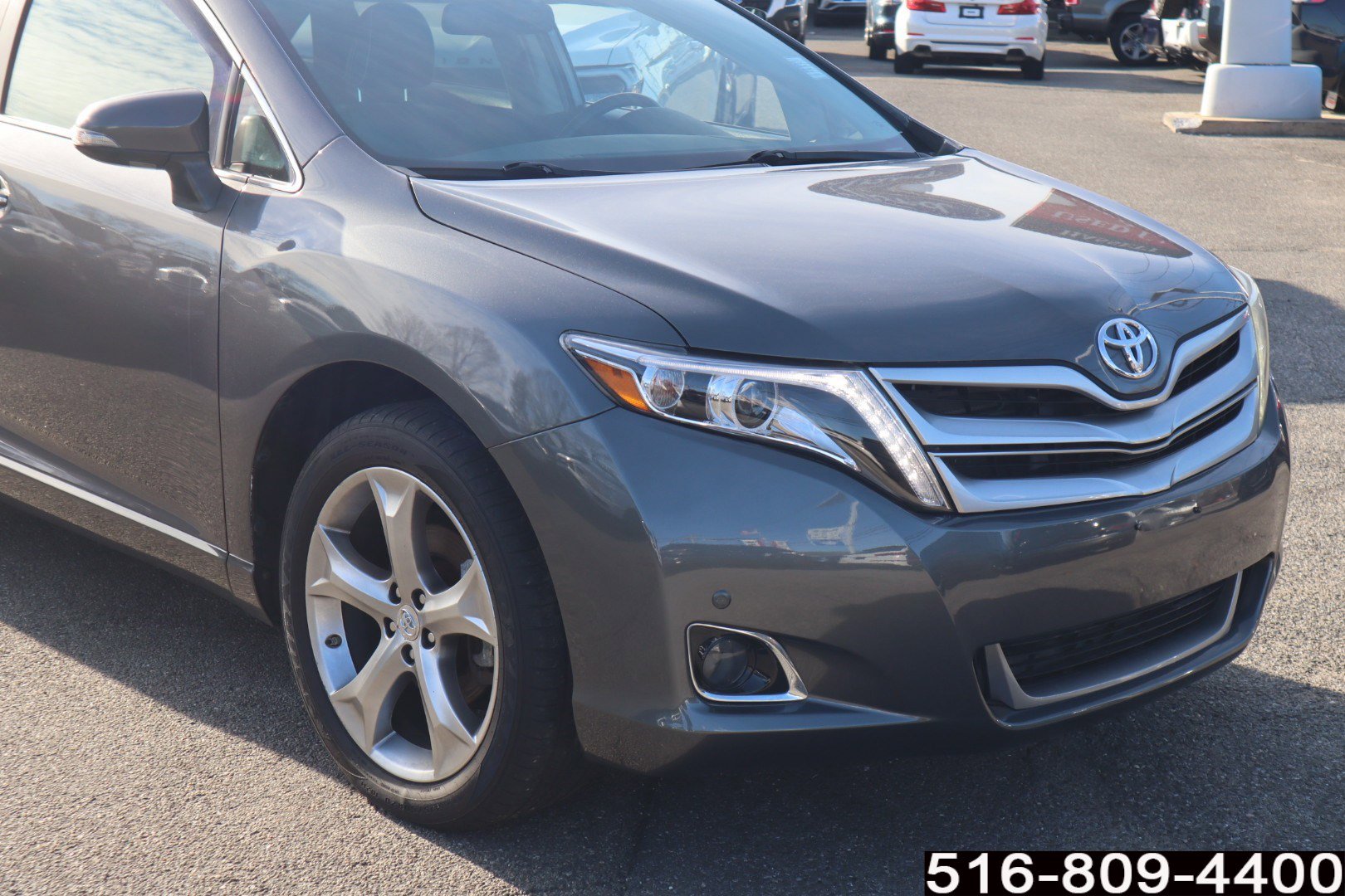 Used 2015 Toyota Venza Limited image 2