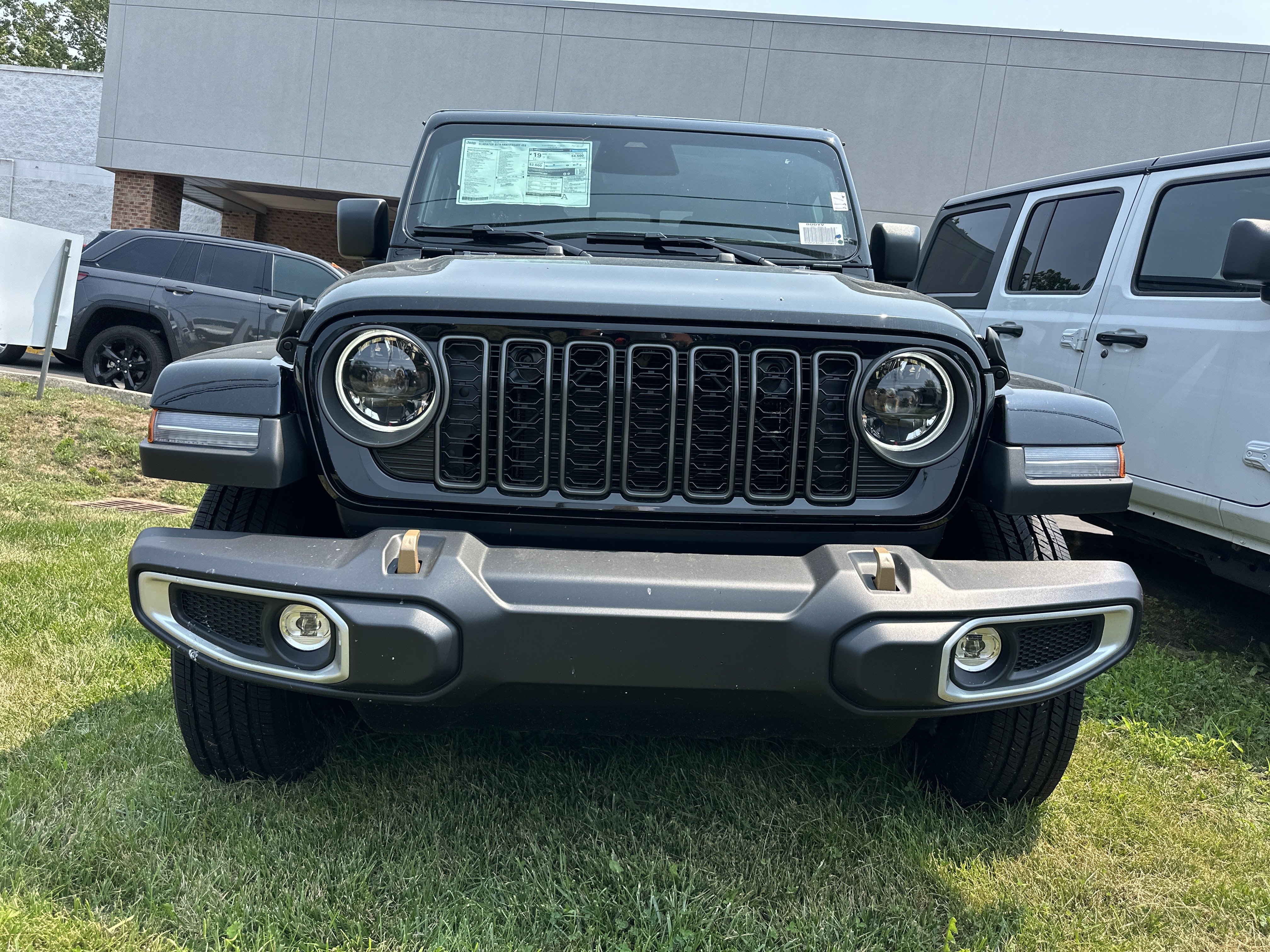 New 2026 Jeep Gladiator Sport AWD/4WD image 20