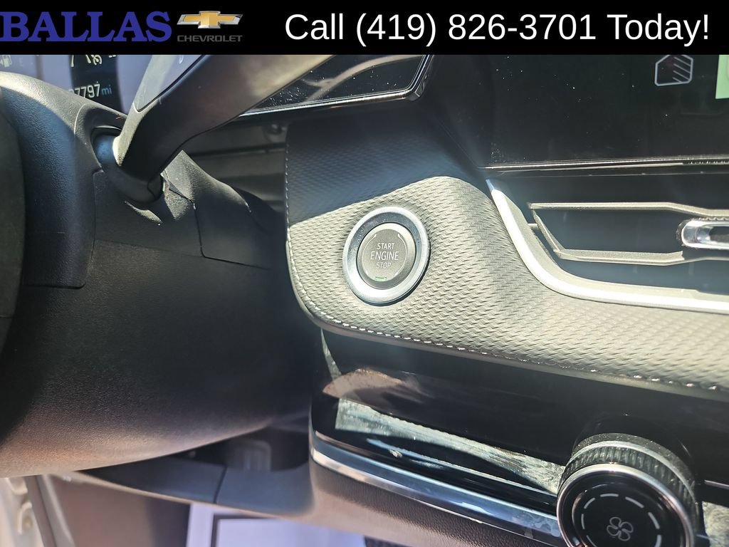 Certified 2025 Chevrolet Equinox LT FWD image 17
