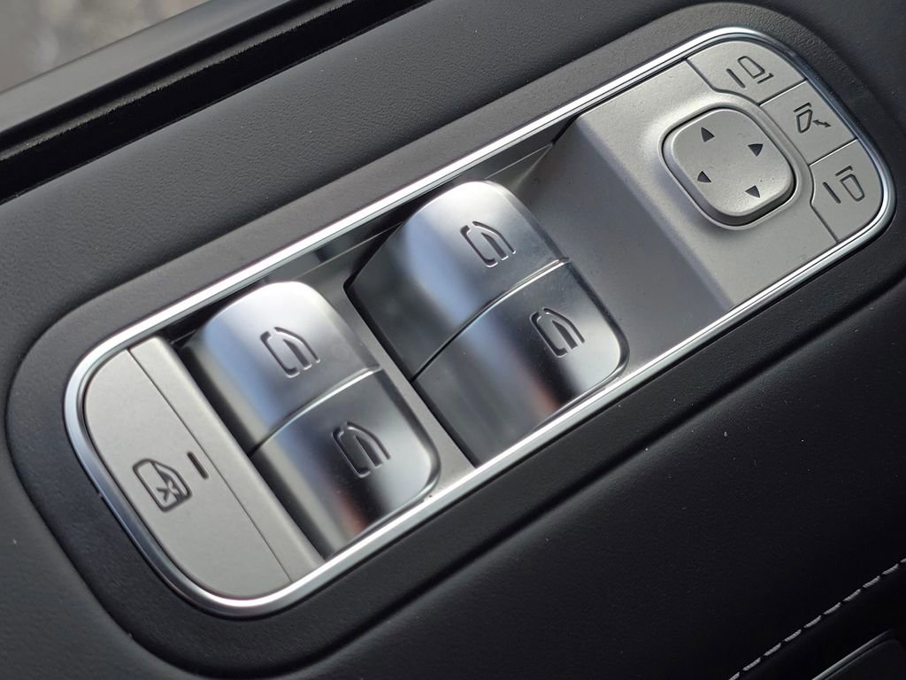 Used 2025 Mercedes-Benz G 63 AMG 4MATIC image 27