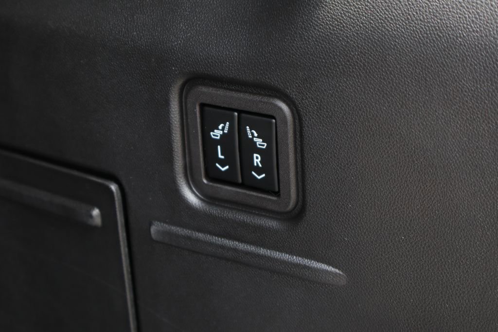 Used 2025 GMC Hummer EV 3X AWD/4WD image 31