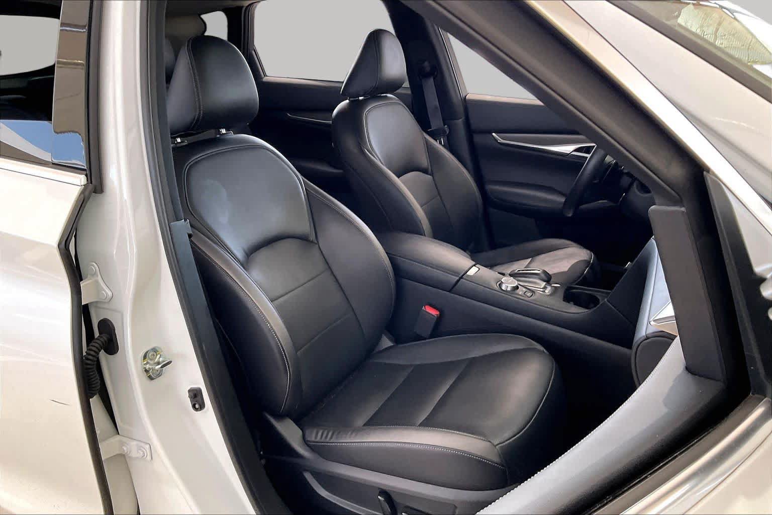 Used 2024 INFINITI QX50 Luxe FWD image 9