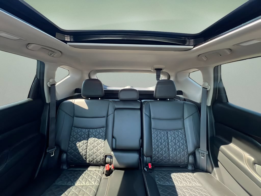Used 2024 Nissan Murano Platinum w/ Cargo Package AWD/4WD image 17