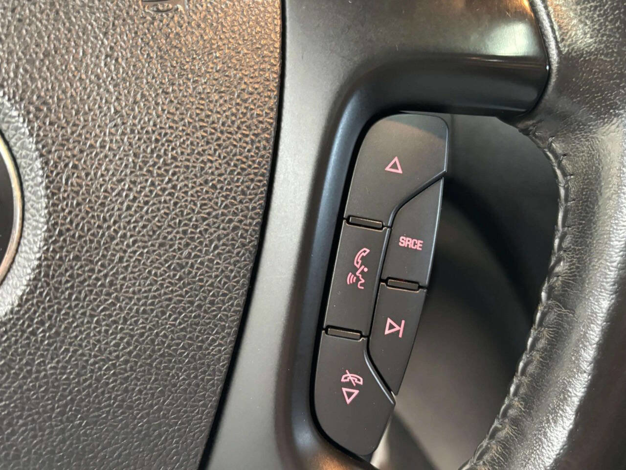 Used 2012 GMC Acadia Denali image 35