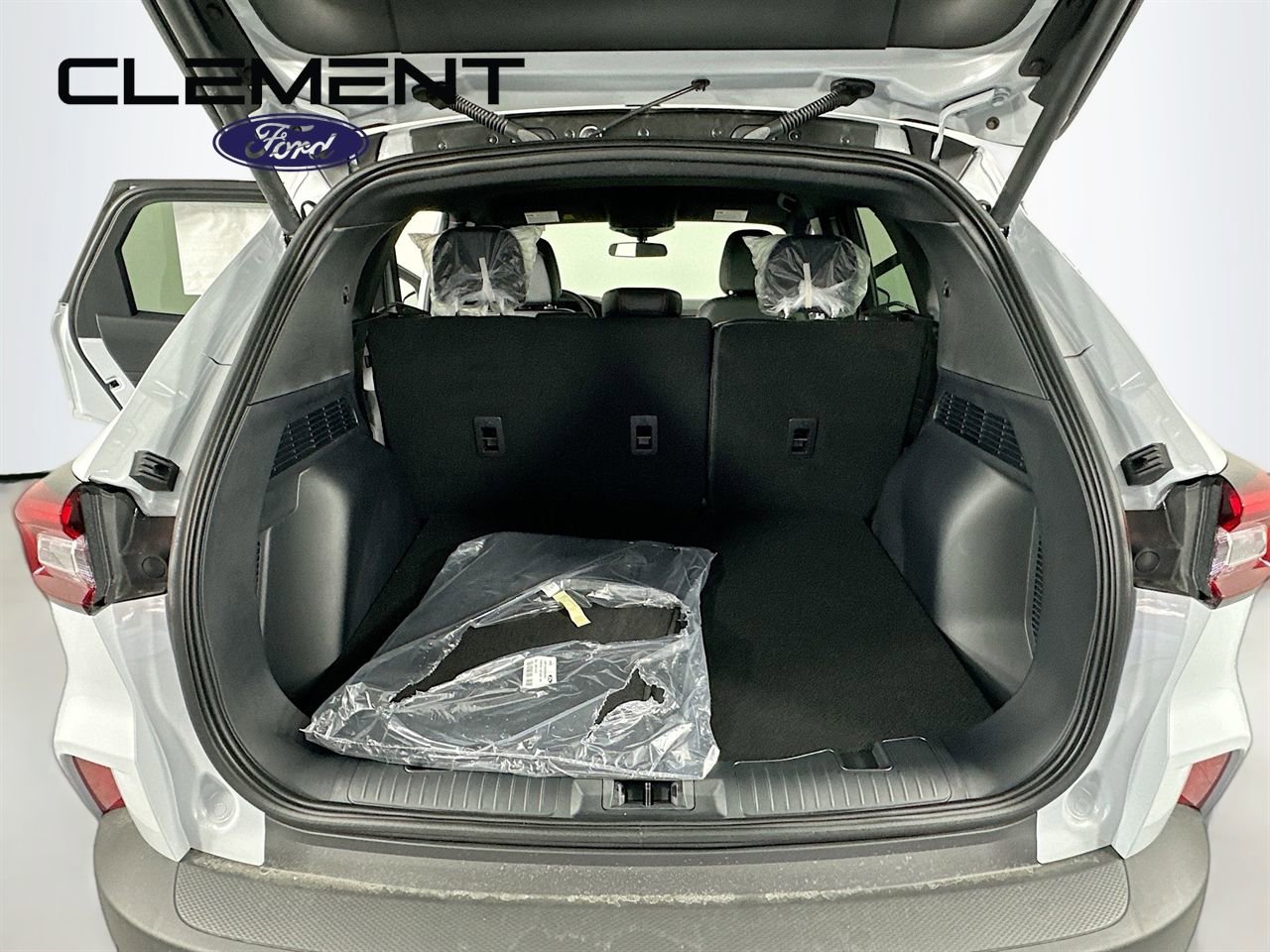 New 2026 Ford Escape ST-Line w/ Cold Weather Package image 10