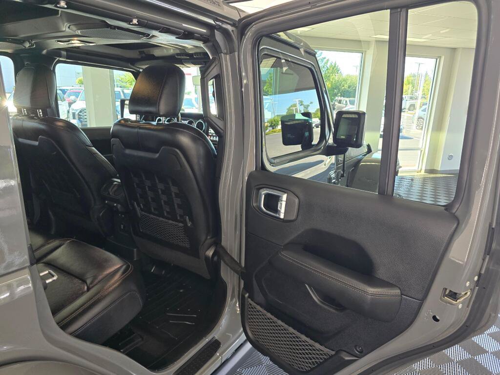 Used 2021 Jeep Wrangler Unlimited Rubicon AWD/4WD image 41