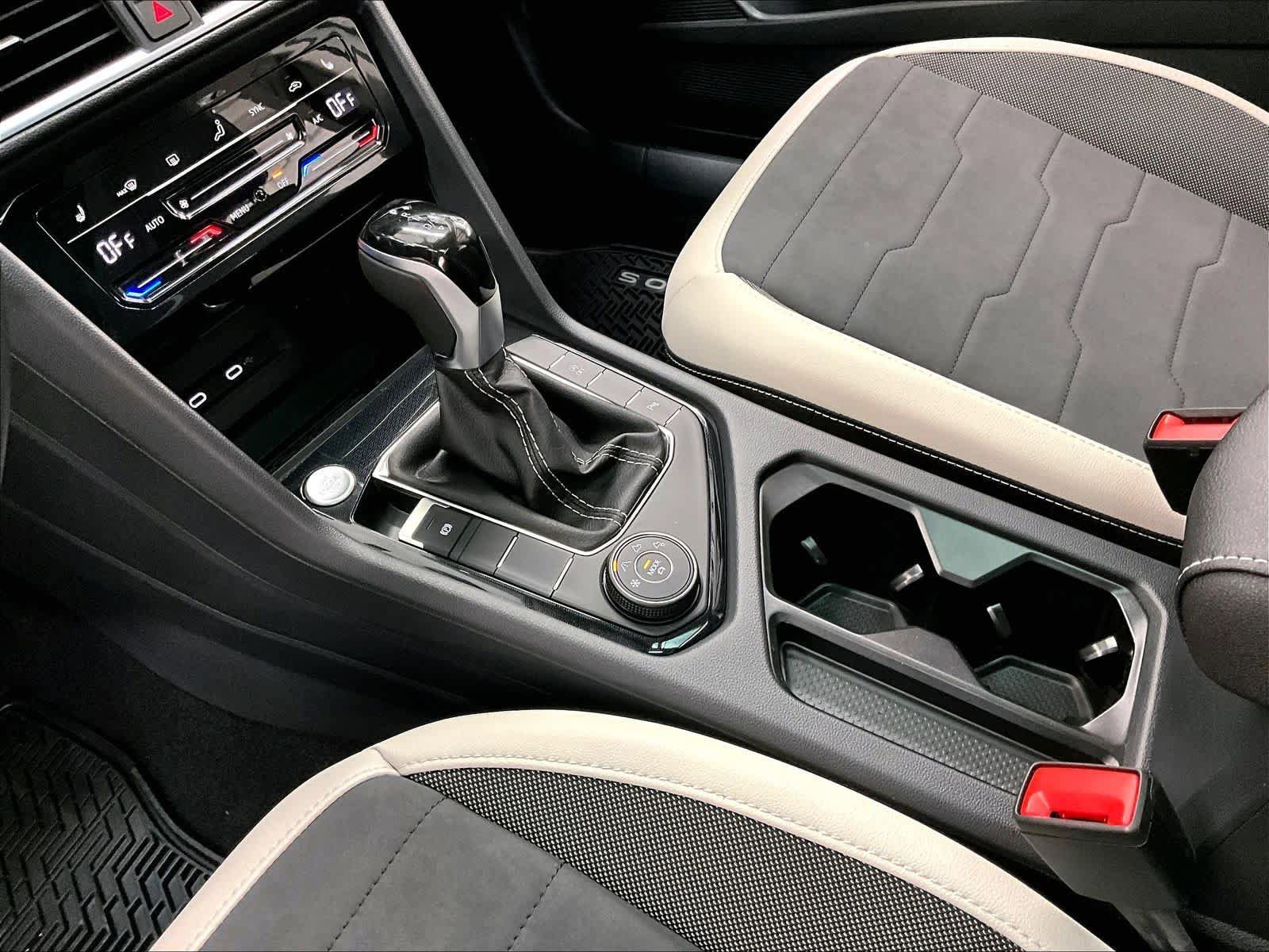 New 2026 Volkswagen Taos SE AWD/4WD image 10