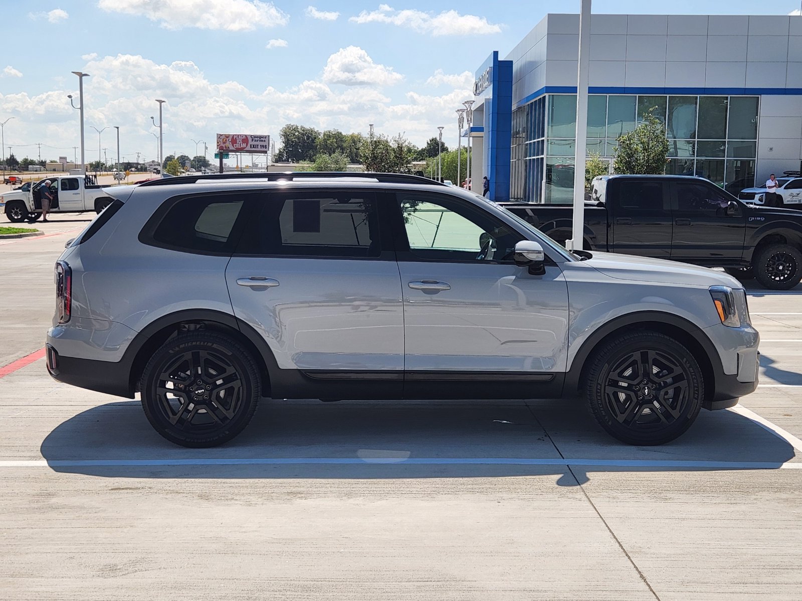 Used 2024 Kia Telluride SX X-Line AWD/4WD image 7