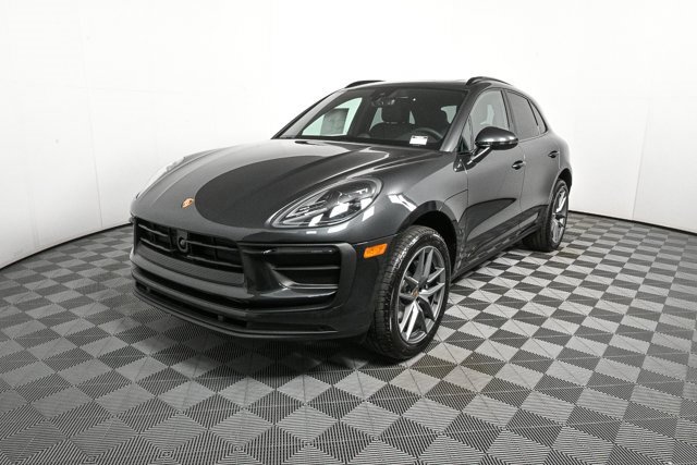 New 2026 Porsche Macan image 1