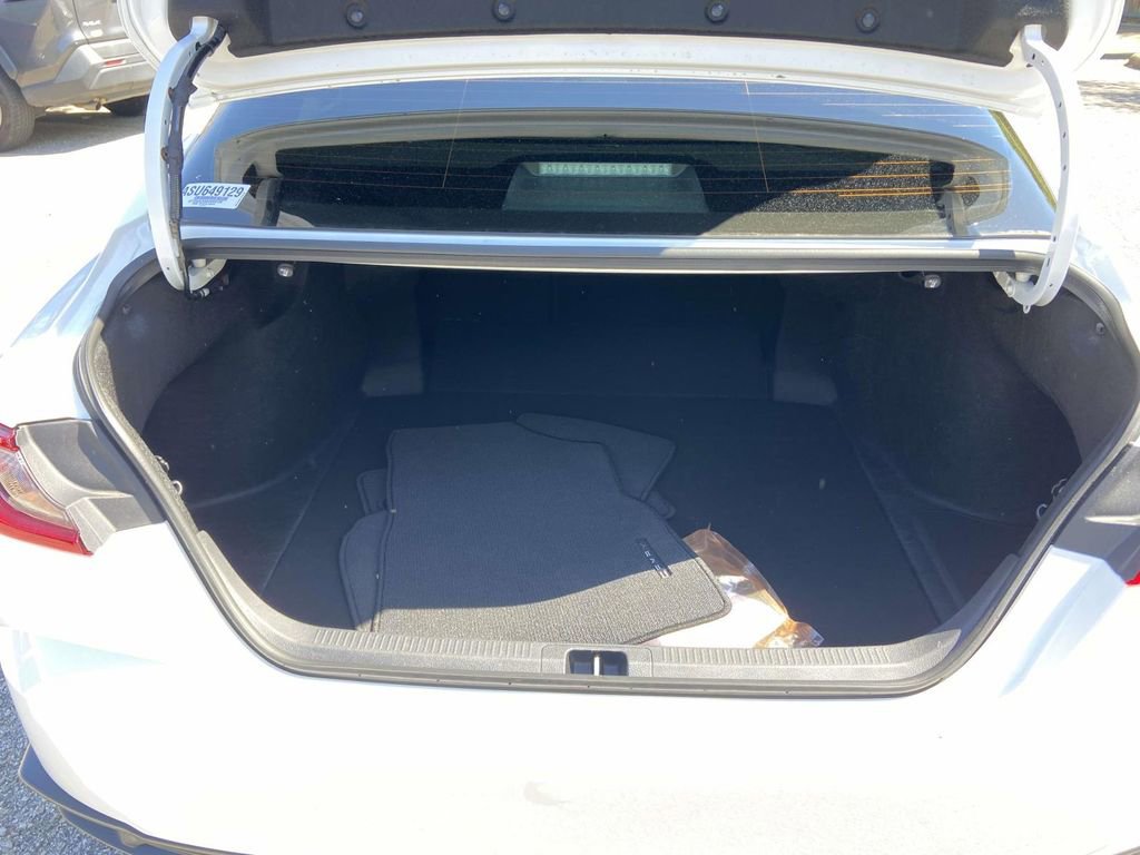 Used 2025 Toyota Camry SE image 10