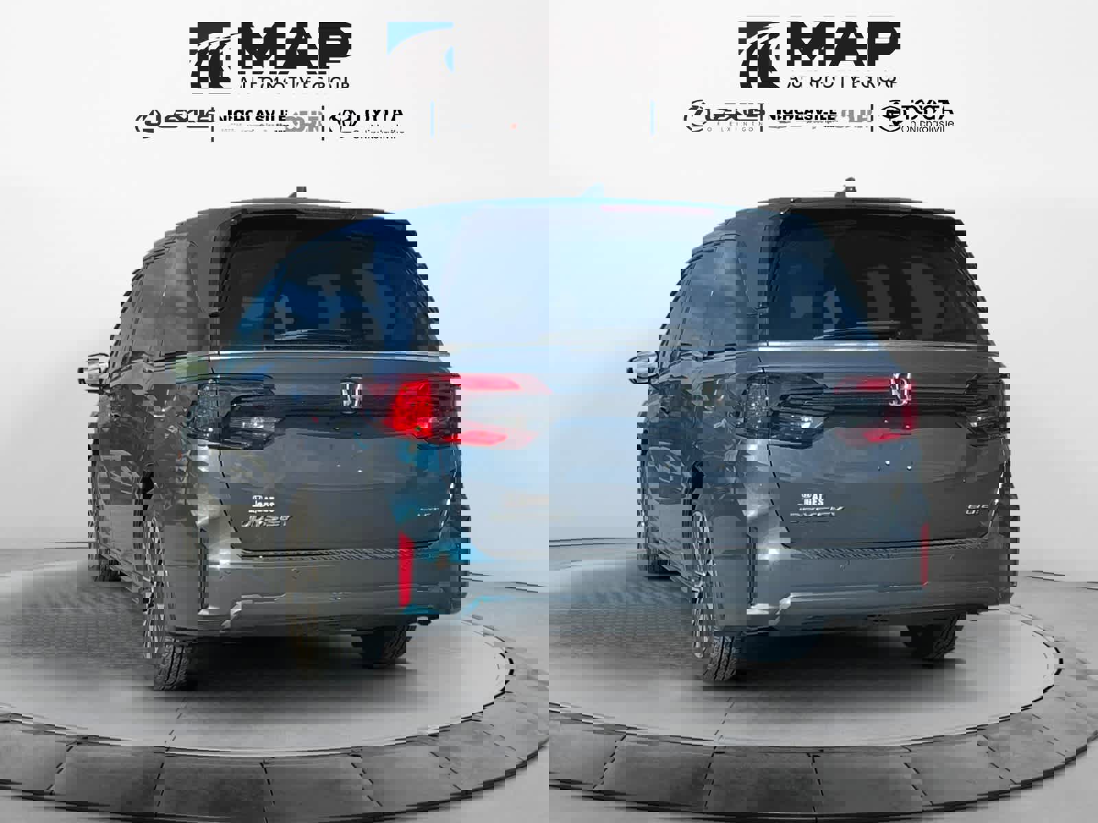 Used 2025 Honda Odyssey Elite image 3