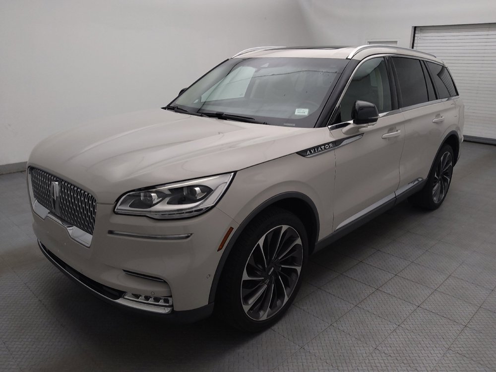 Used 2020 Lincoln Aviator Reserve w/ Equipment Group 202A AWD/4WD image 2