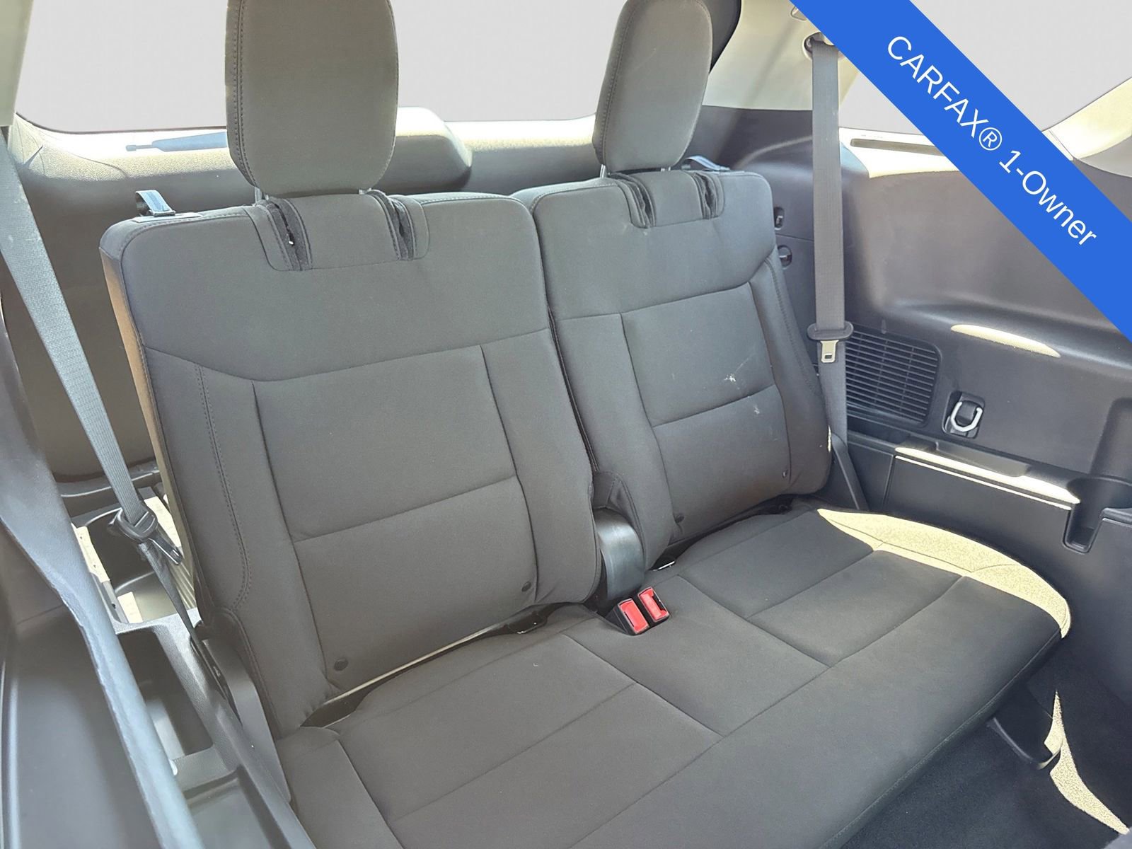 Used 2024 Ford Explorer XLT AWD/4WD image 24