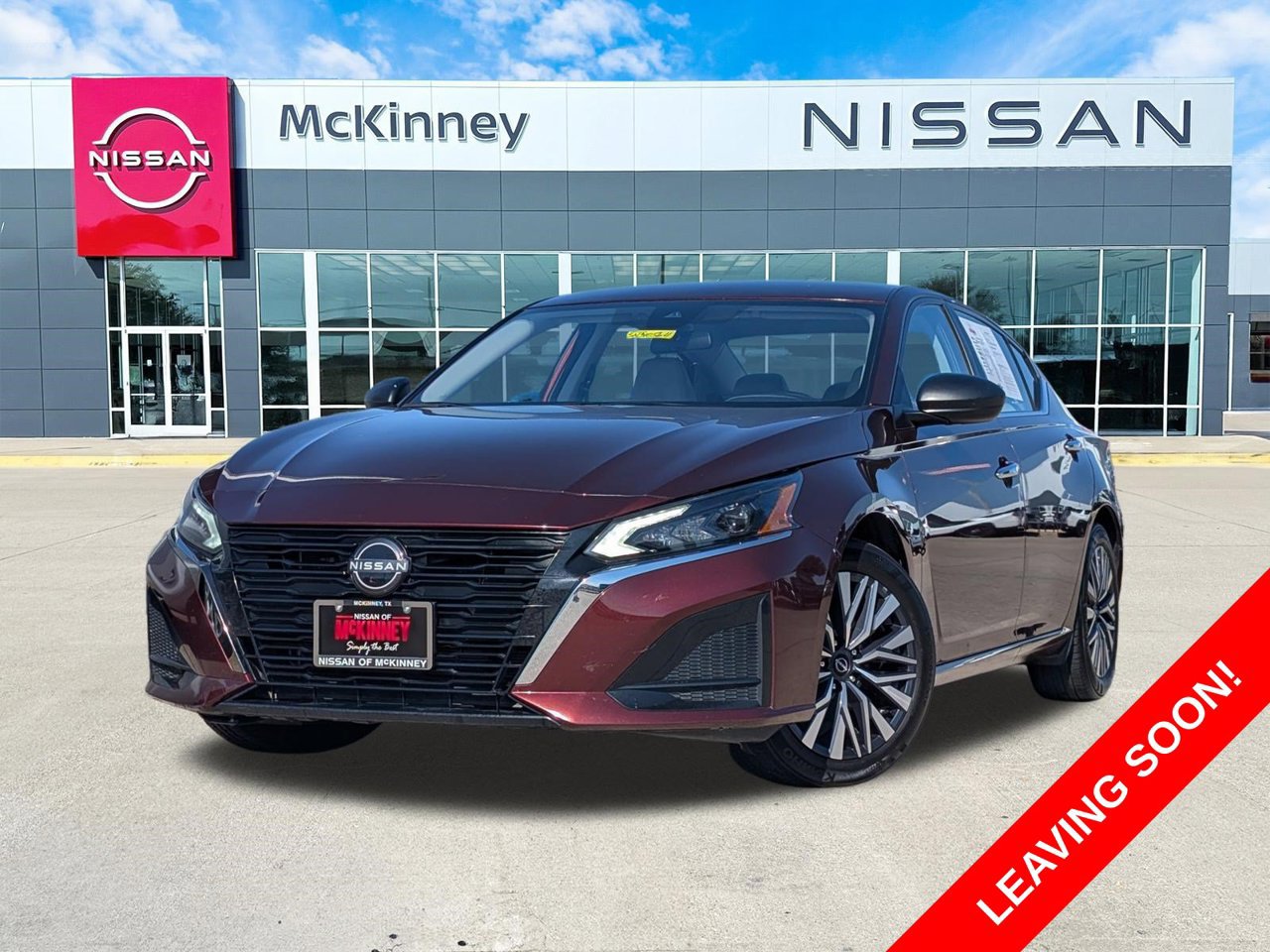 Used 2025 Nissan Altima 2.5 SV FWD image 1