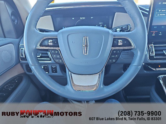Used 2022 Lincoln Navigator L Black Label image 18