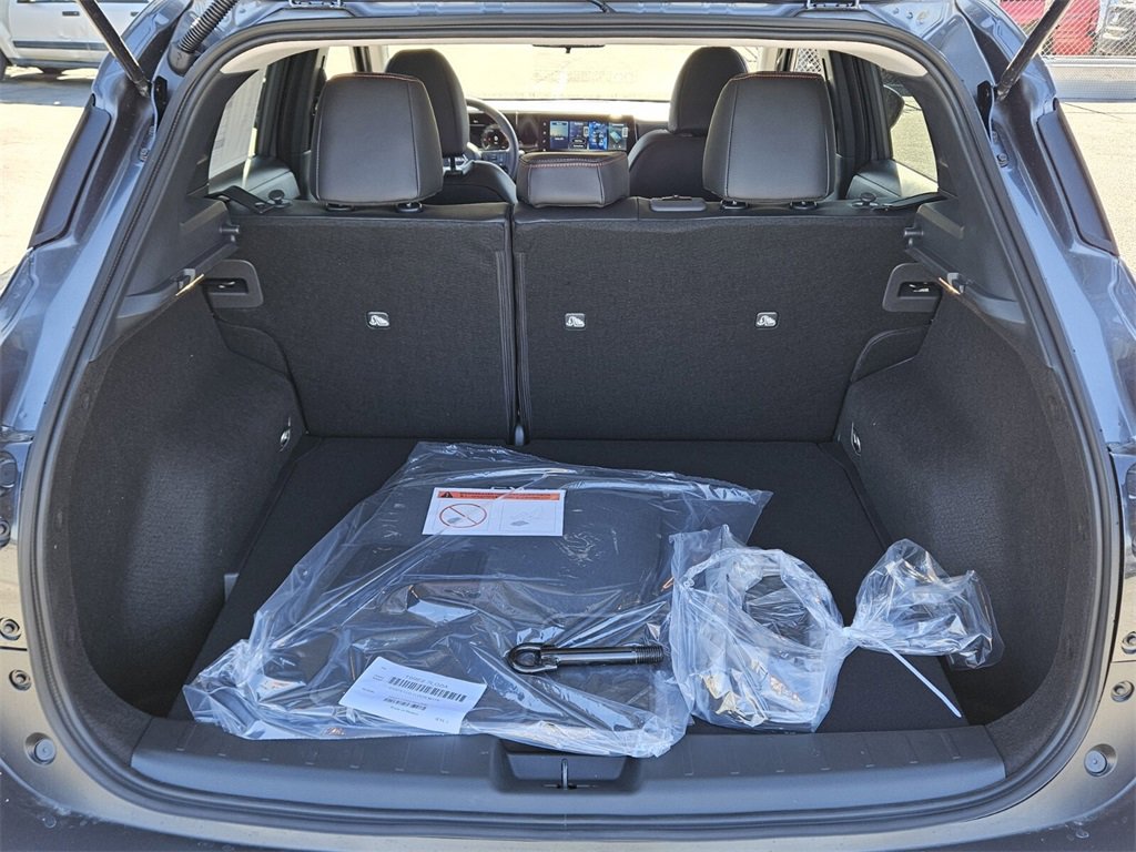 New 2026 Nissan Kicks SR w/ Cold Weather Package image 13