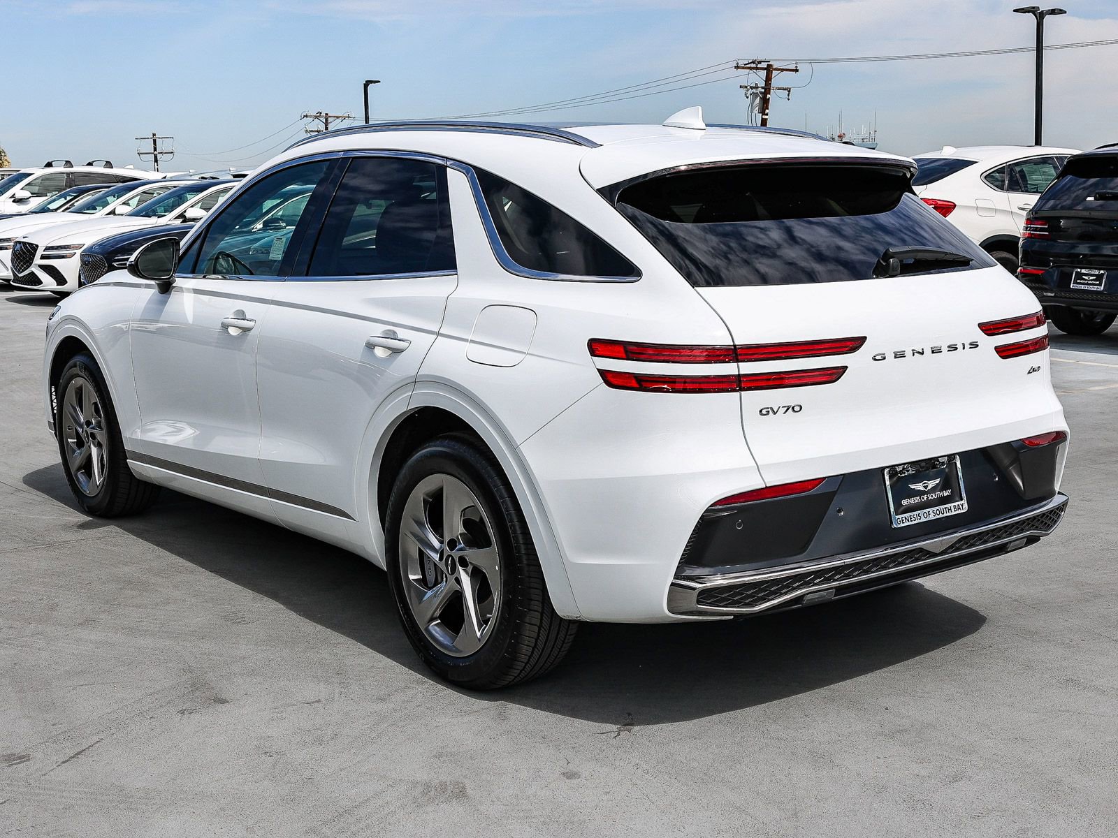 Used 2026 Genesis GV70 2.5T Select image 6