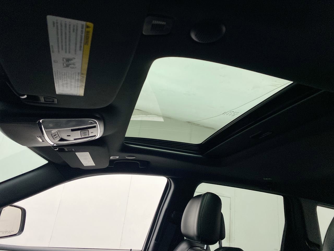 Used 2018 Jeep Grand Cherokee Altitude AWD/4WD image 23