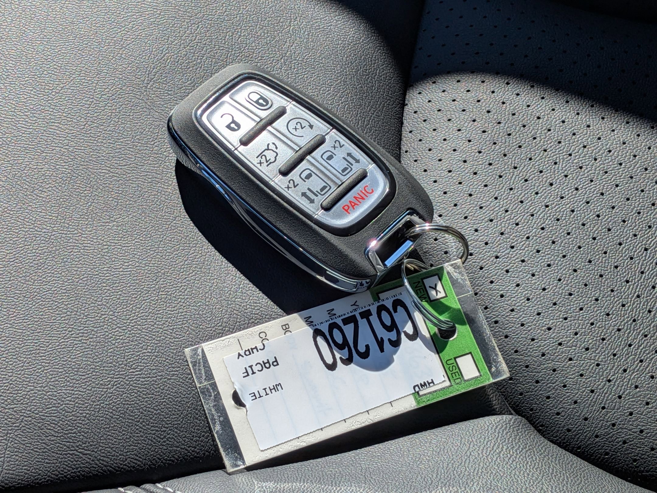 New 2026 Chrysler Pacifica Select image 21