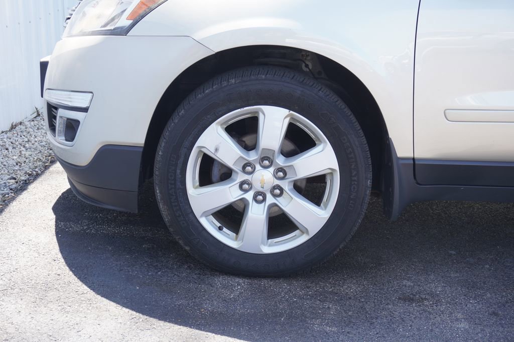 Used 2016 Chevrolet Traverse LT w/ Style and Technology Package AWD/4WD image 6