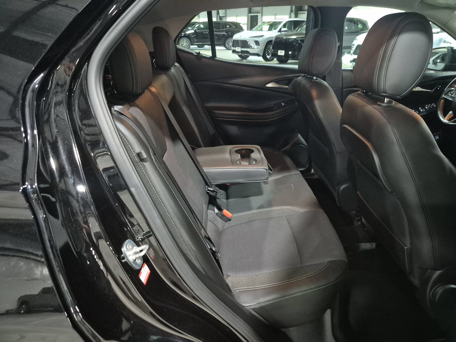 Used 2021 Buick Encore GX Select w/ Advanced Technology Package AWD/4WD image 27
