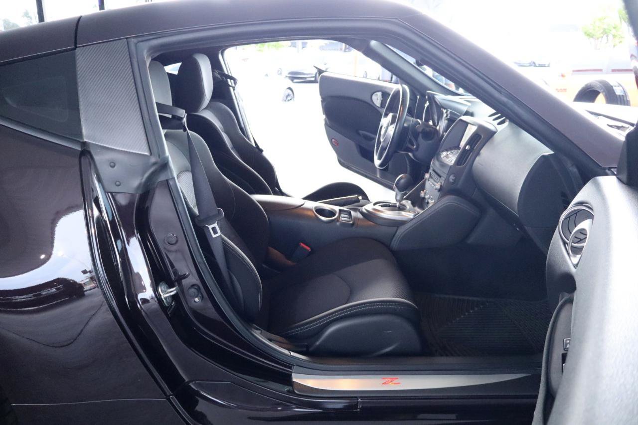 Used 2015 Nissan 370Z Coupe RWD image 31