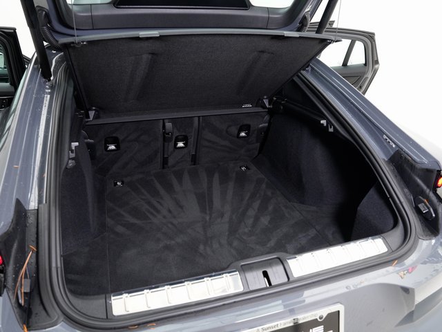 Certified 2025 Porsche Panamera 4 AWD/4WD image 27