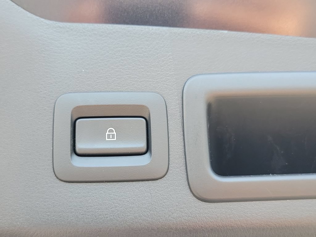 Used 2019 MAZDA MAZDA3 AWD Hatchback image 25