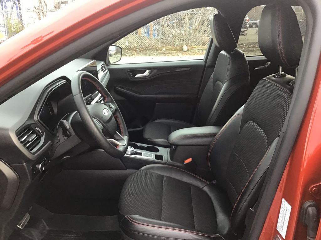 Used 2024 Ford Escape ST-Line w/ Tech Pack #1 image 12
