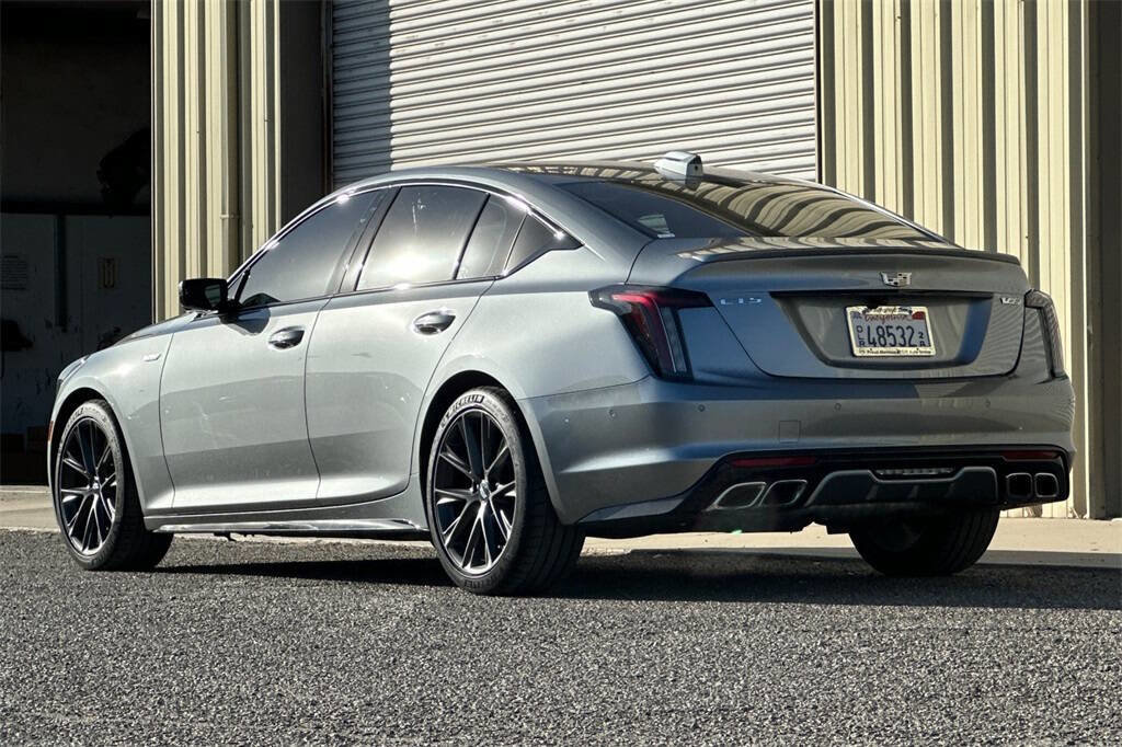 Used 2025 Cadillac CT5 V image 4