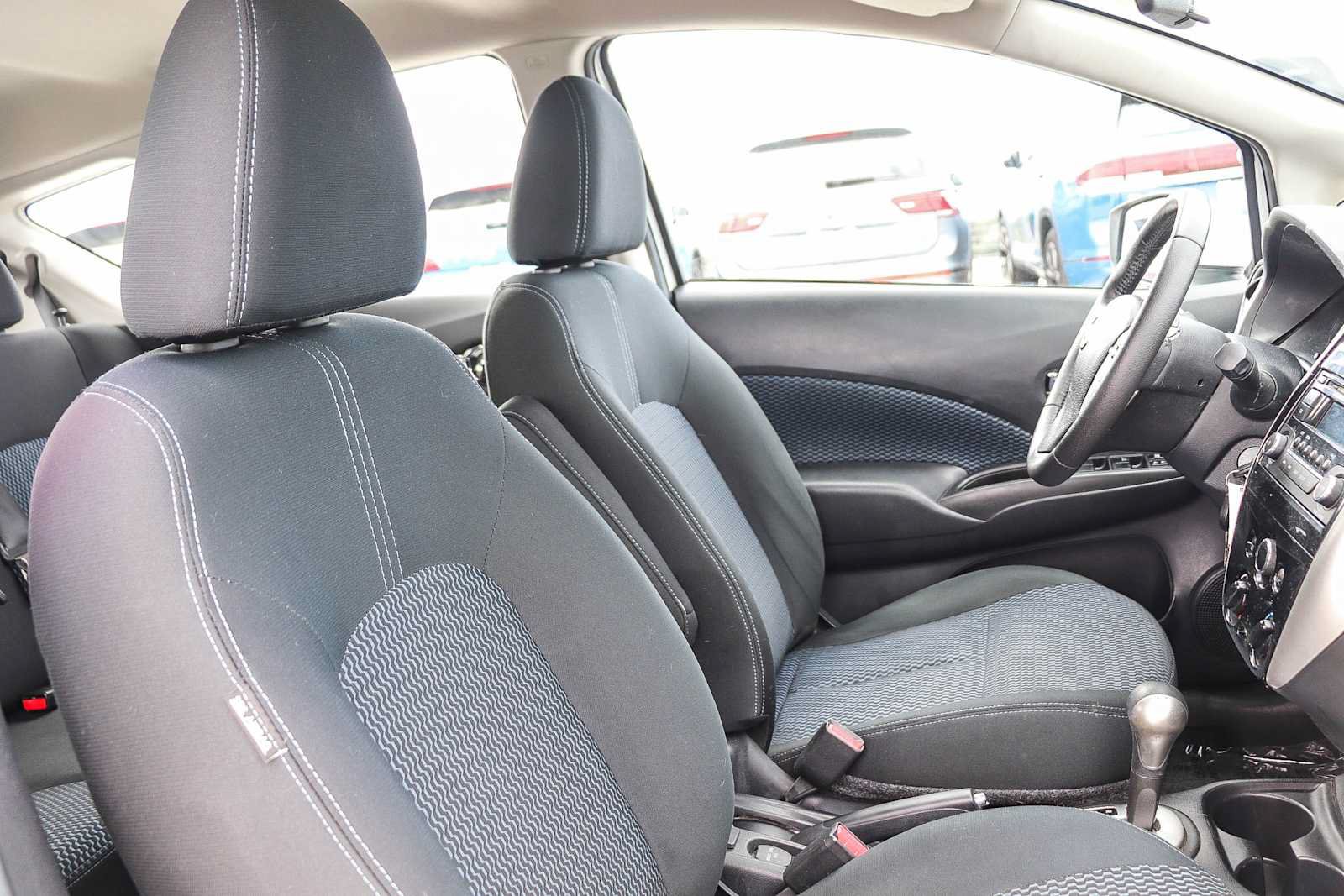 Used 2015 Nissan Versa Note SV FWD image 16
