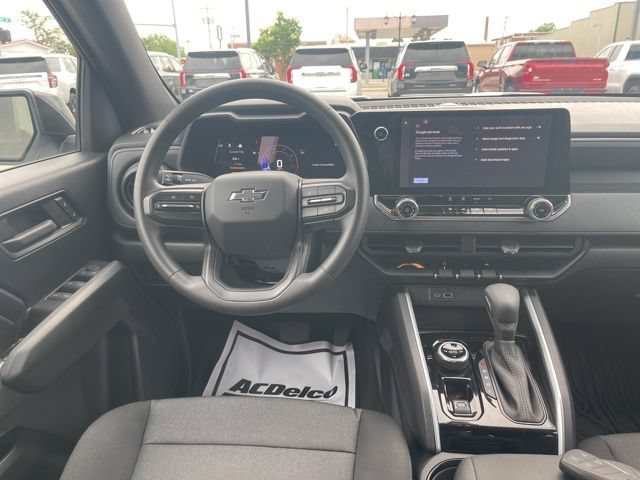 Used 2024 Chevrolet Colorado Trail Boss w/ Technology Package AWD/4WD image 4