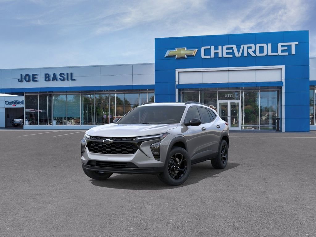 New 2026 Chevrolet Trax LT w/ Sunroof Package FWD image 8