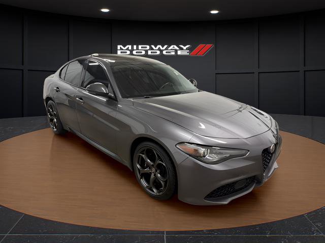 Used 2018 Alfa Romeo Giulia Ti Sport w/ Quick Order Package 22S Sport AWD/4WD image 1