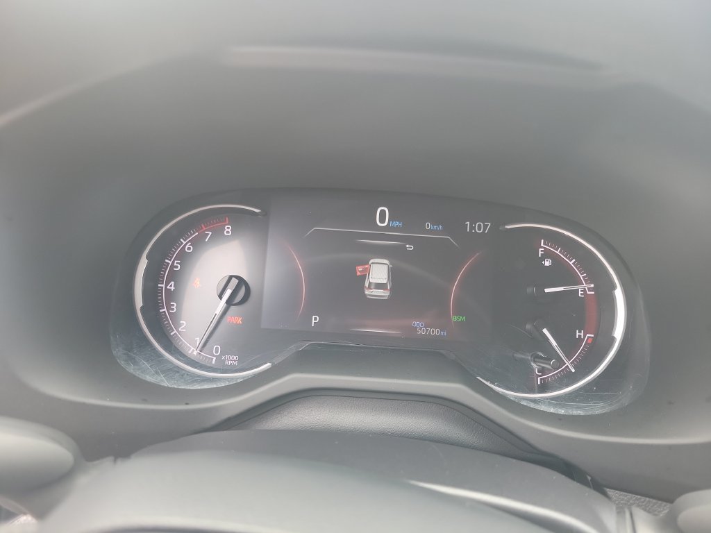 Certified 2025 Toyota RAV4 XLE FWD image 21
