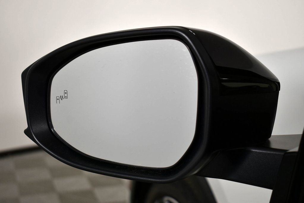 New 2026 Toyota Prius Plug-In Hybrid image 31